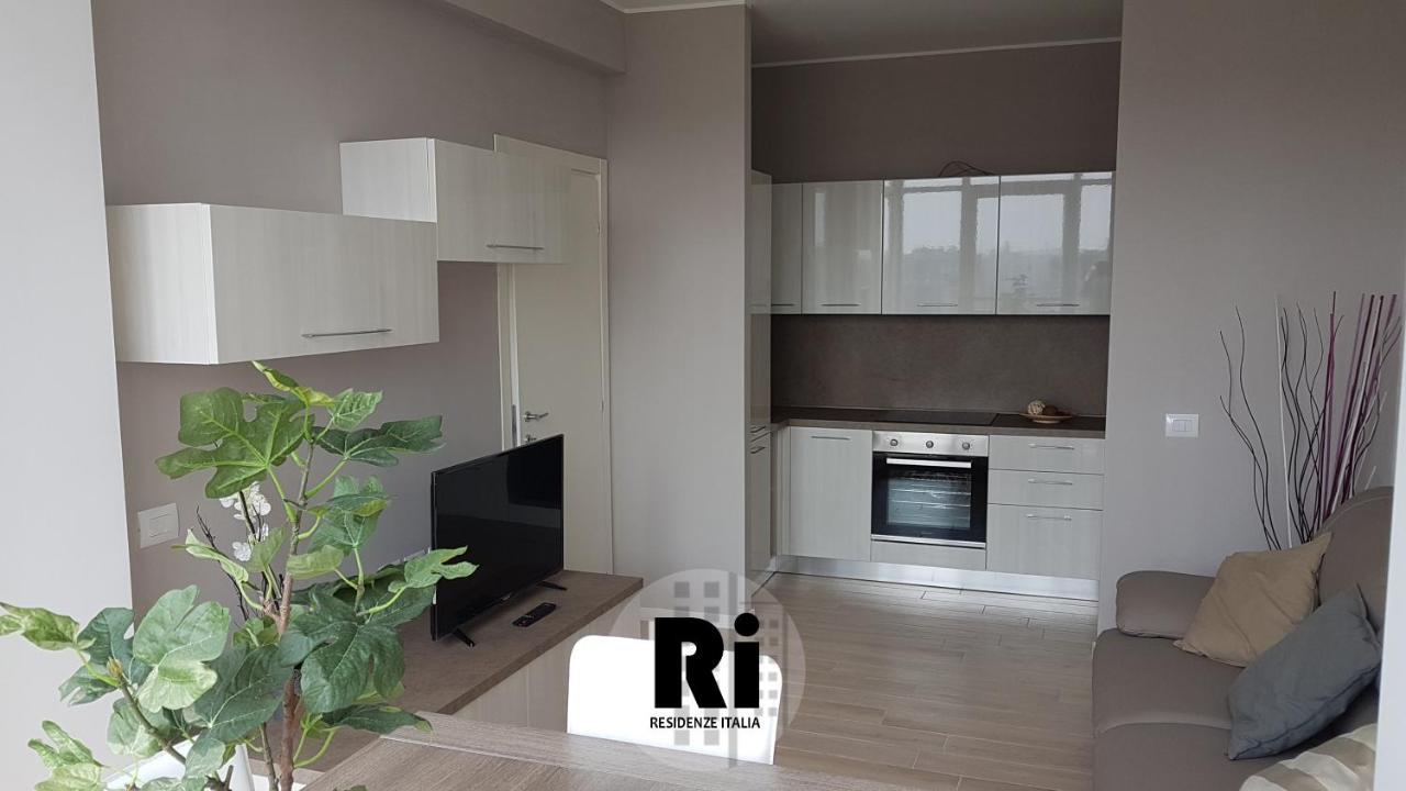 Апарт отель Residenze Italia Сесто-Сан-Джованни Экстерьер фото