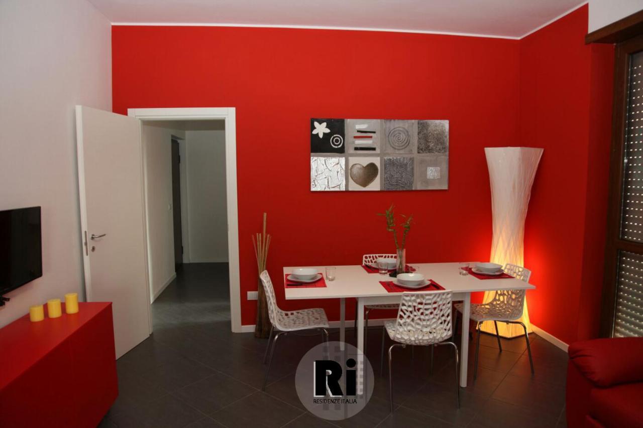 Апарт отель Residenze Italia Сесто-Сан-Джованни Экстерьер фото
