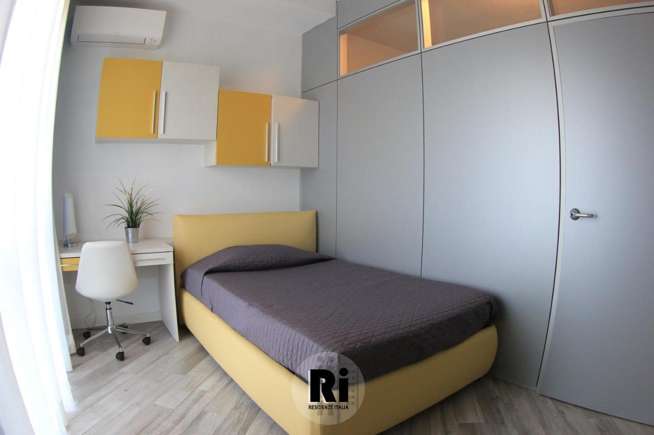 Апарт отель Residenze Italia Сесто-Сан-Джованни Экстерьер фото